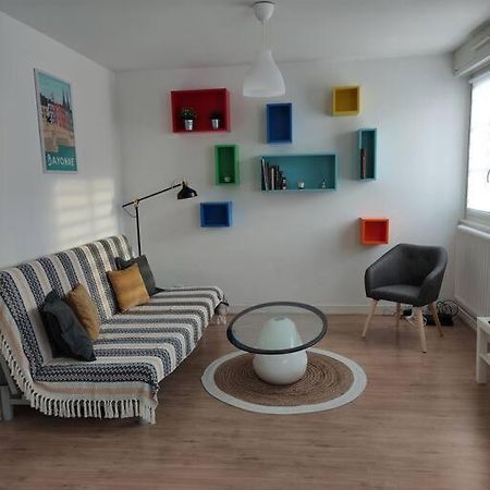 Bayonne Appartement 3 Etoiles A 5 Min De La Gare Luaran gambar
